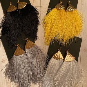 4 pairs feather earrings brand new
